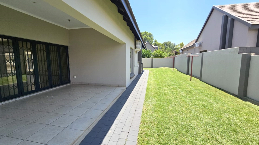 To Let 3 Bedroom Property for Rent in Melodie North West